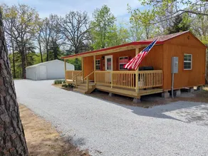 The Cedar Lodge - Image 2
