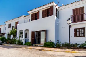 Beachfront BohoChic I 3BR Pool+Beach+Free Parking - Image 2
