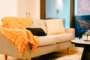 Penny Lane - 2BR Apt in the Heart of Moonee Ponds - Image 2