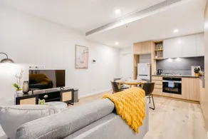 Penny Lane - 2BR Apt in the Heart of Moonee Ponds - Image 3