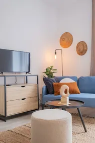 Chic Adventure Studio near Airport & Downtown - Image 2
