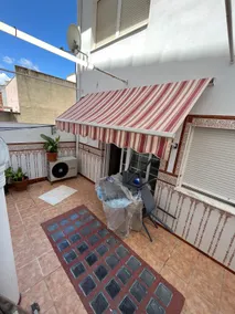 Centrally located house in Turís - Image 2