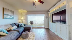 Pelican Isle 210 - Image 5