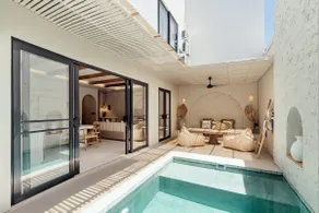 Cactus Estate: Luxury Mediterranean Tropical Oasis - Image 4