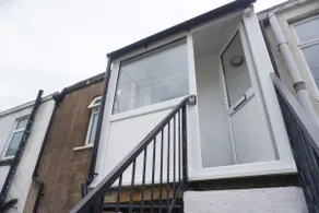 Cosy Flat - Over Arch - Image 4