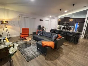 A Wonderful and Cozy Home , NEW HOT TUB !! - Image 4