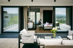 Luxury Penthouse |Bedroom Bathtub| Evo Panoramic - Image 2