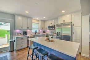 True Lakefront, Easy Water Access, Dock, Hot Tub, Sleeps 12 - Image 3