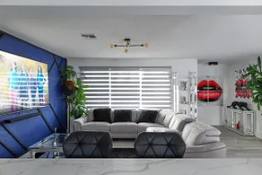 Upscale Getaway - 3 Bedrooms & Pool - Image 5