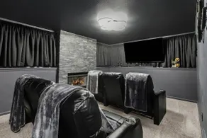 Quiet Spacious Home w/ Pool Table, Pets ok! - Image 3