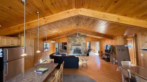 Catskills luxurious rustic retreat - Image 3