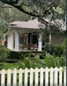 East Beach Cottage and Guest House - Image 2