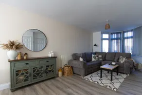 Peaceful & Inviting BohoChic Décor Home Coventry - Image 3
