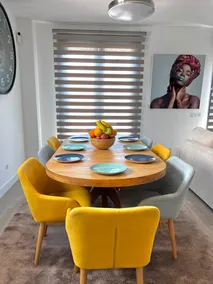 Beautiful house in Madrid, private pool and garage - Image 2