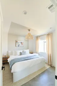 Luxury Non-Toxic Stay•King Bed• Curated•30minto LA - Image 2