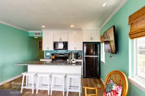 Tampa Bay Breeze - Gentle Winds, Stunning Views - Image 2