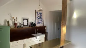 The Hidden Downtown Library Loft / central vintage - Image 2