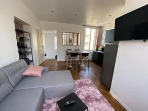 Pink Cosy, Charming Two-Room Apartment - Image 4