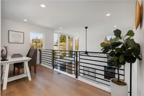 King bed, rooftop deck, AC, EV charger, pets ok! - Image 5
