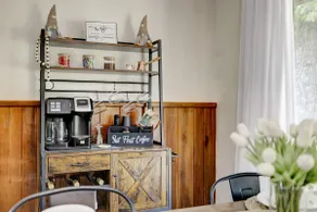 Great space, no cleaning fees, City park view. - Image 5