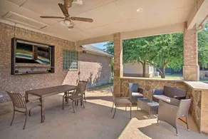 Heated Pool~Pool Table~SPA~Home Theatre~Sleeps-20 - Image 4