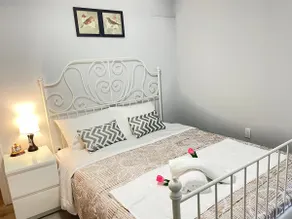 Stylish & Spacious 2BR apartment - Image 2
