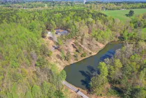 Private Heated Pool, Fishing Pond, 10 acre retreat - Image 4