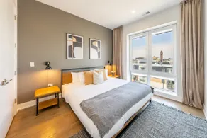 Dwtn 10 Min, Free P, PingPong, Sleeps 10 - Image 2