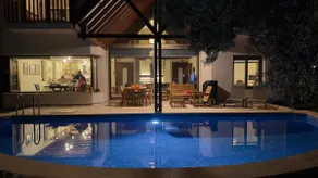 Detached villa with pool in Bitez. - Image 5