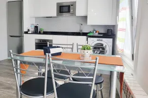 Apartment on the Bridge - Image 4