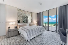 5-Star Hotel in Bal Harbour, Oceanfront Suite - Image 5