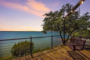 Stunning Lakefront Sunset Views - Reel'M Inn - Image 2