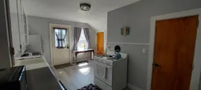 Topsham Heights Apartment - Image 5