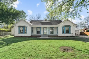 Entire Home In Heart of Ada - Image 2