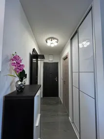 Luxury Apartment Crystal - Image 4