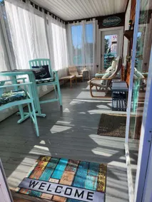 Box of Chockletts:Walk2Beach, Porch, CommunityPool - Image 3