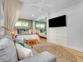 Comfort Cove - quiet luxury with full kitchen - Image 4