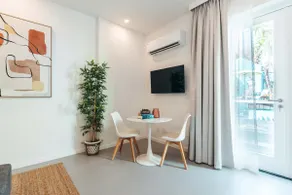 Amazing 2p. poolside studio in vibrant Pietermaai - Image 5
