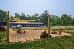 Boutique Motel in Strasburg - Image 3