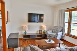 North Star- newly renovated home - Image 4