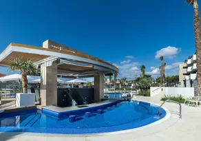 Lovely first floor apartment, heating pool ! - Image 4