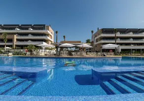 Lovely first floor apartment, heating pool ! - Image 3