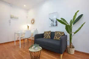 53PAR1013 - 3BR double by Plaza Espanya - Image 5