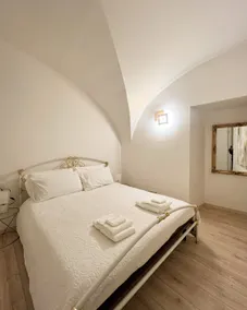 L’Arco sul Lago • Gold Apartment - Image 2