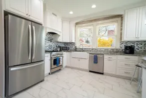 Historic Home: Chefs Kitchen, Dining, Sitting Room - Image 5