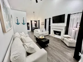 Lake Lanier House 2 - Image 4