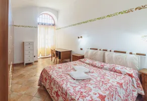 ROSA Holiday Home - Image 2