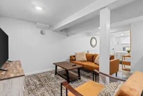 Sweet & Cozy Studio Apartment - Image 3