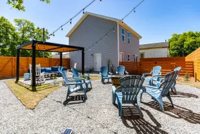 Chic Retreat •Sleeps 8• 3BR• 4 Beds• DT w/Firepit! - Image 4