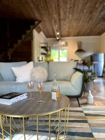 Carriage House - Image 2